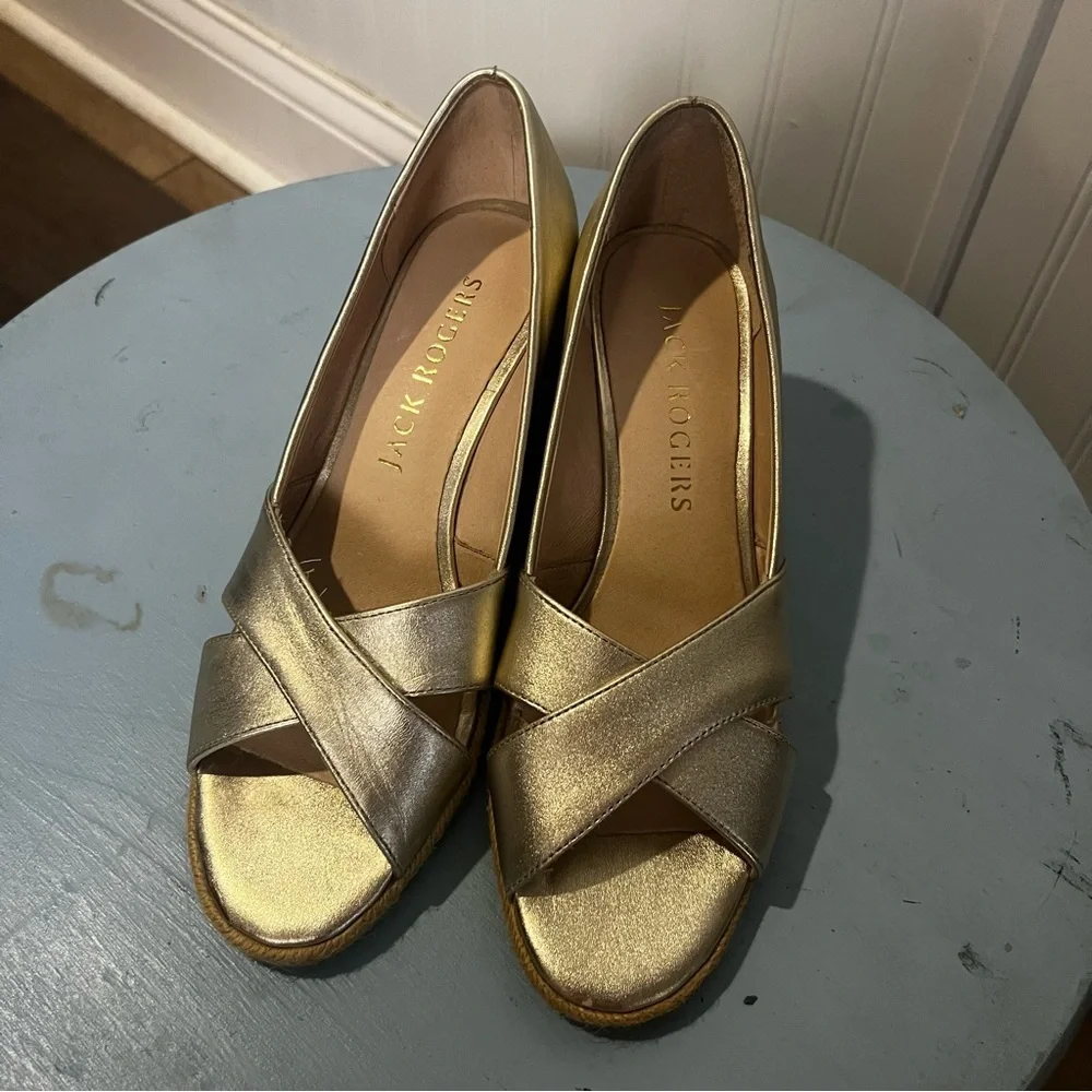 Jack Rogers Palmer Crisscross Wedge Espadrille Sandals in Metallic Gold size 7.5